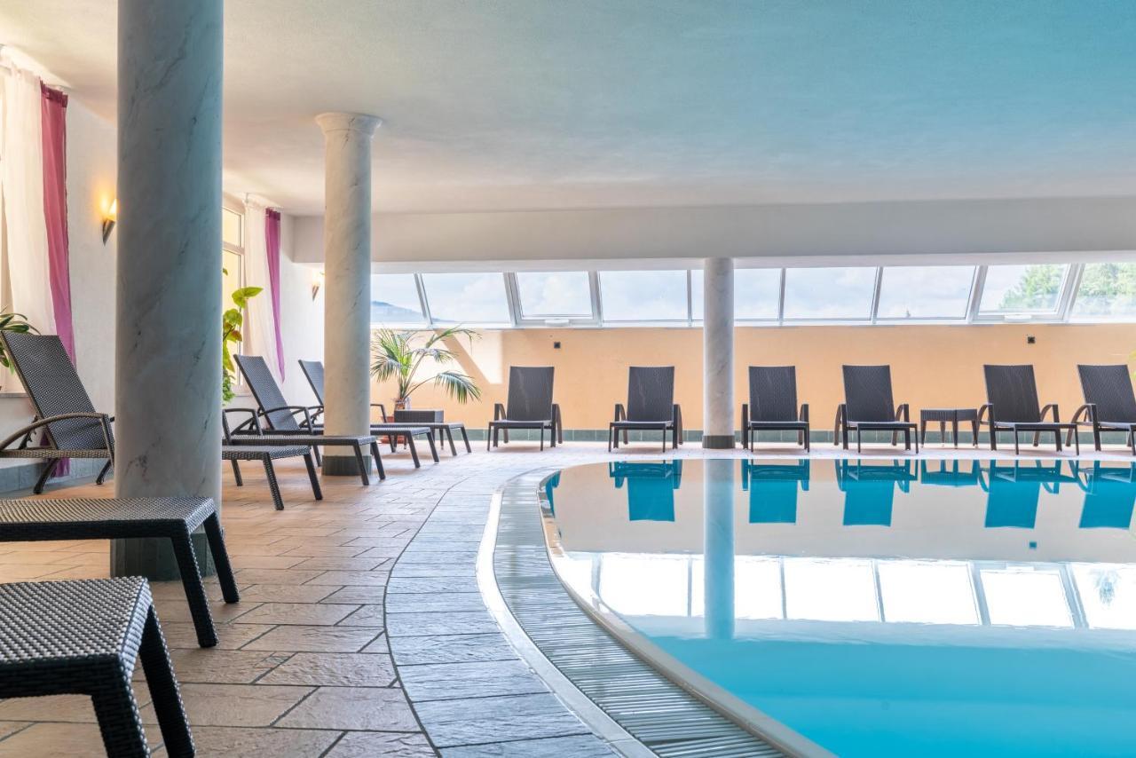 Hotel Asterbel Брайес  Экстерьер фото
